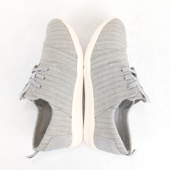 NWOT. TOMS LACE UP GRAY SNEAKERS - Picture 9 of 15